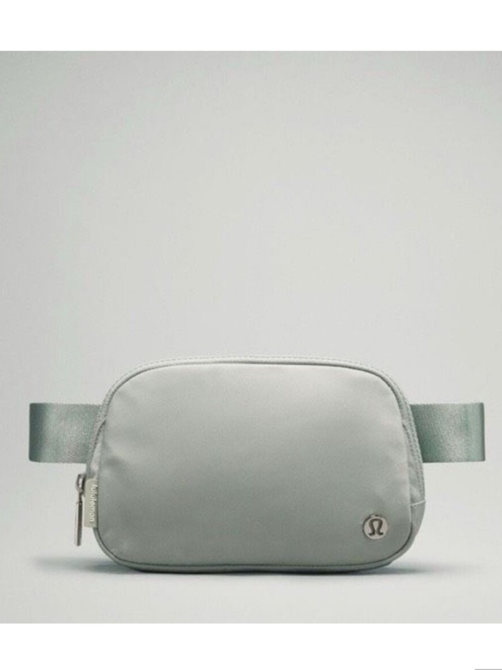 Lululemon Everywhere Belt Bag in Jade Green